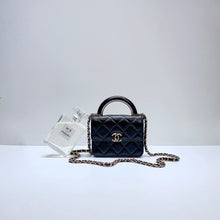 이미지를 갤러리 뷰어에 로드 , No.3734-Chanel Charming Handle Clutch With Chain (Unused / 未使用品)
