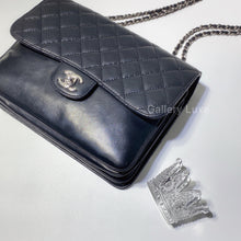 将图片加载到图库查看器，No.2535-Chanel Lambskin Clam’s Pocket Flap Bag
