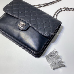 No.2535-Chanel Lambskin Clam’s Pocket Flap Bag