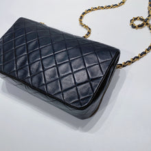 将图片加载到图库查看器，No.3646-Chanel Vintage Lambskin Flap Bag
