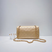 画像をギャラリービューアに読み込む, No.3512-Chanel Vintage Lambskin Flap Bag
