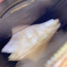 将图片加载到图库查看器，No.2543-Chanel Vintage Lizard Camera Bag
