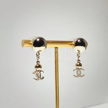 이미지를 갤러리 뷰어에 로드 , No.3147-Chanel Gold Metal Drop Coco Mark Earrings
