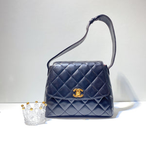 No.3048-Chanel Vintage Lambskin Handbag