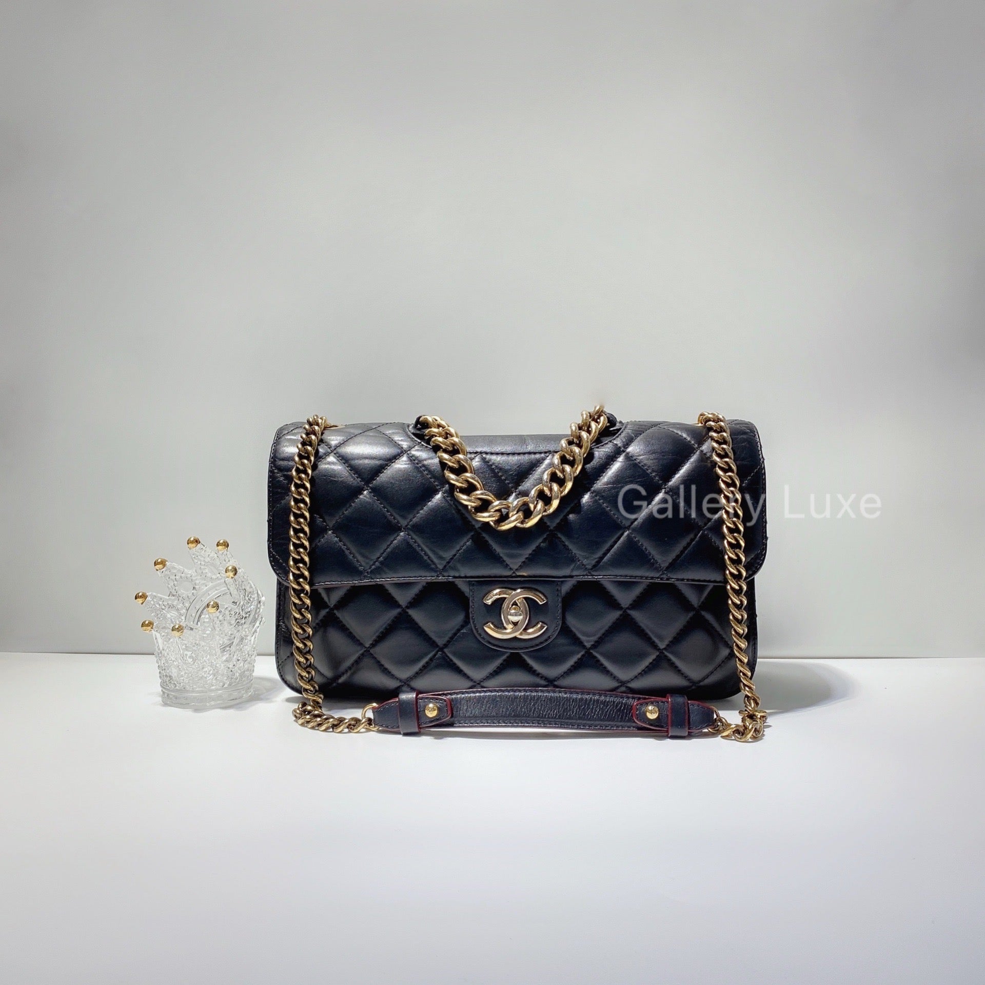 No.2549-Chanel Perfect Edge Flap Bag – Gallery Luxe