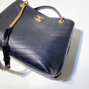 No.3153-Chanel Large Chevron Chic Shopping Bag
