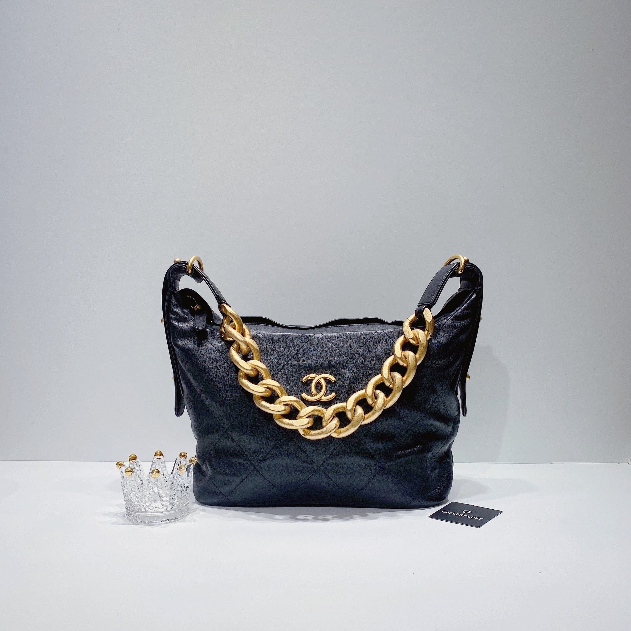 No.3519-Chanel Calfskin Daily Hobo Bag – Gallery Luxe