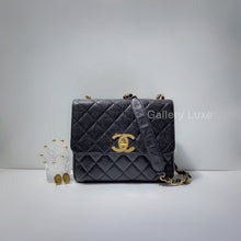 将图片加载到图库查看器，No.2550-Chanel Vintage Caviar Turn Lock Flap Bag
