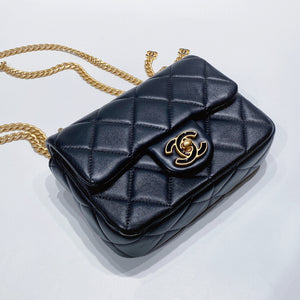 No.3656-Chanel Lambskin Pending CC Flap Bag