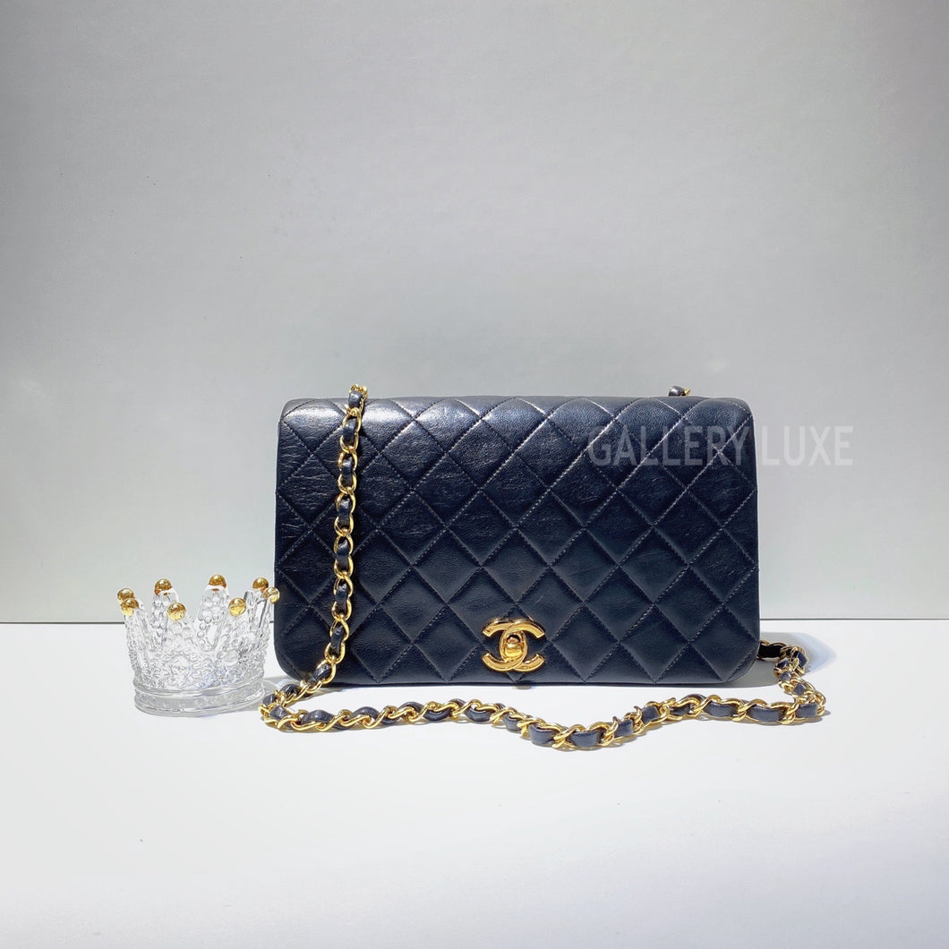 No.2863-Chanel Vintage Lambskin Flap Bag