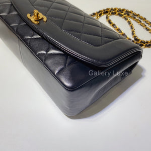 No.2559-Chanel Vintage Lambskin Diana Bag 25cm