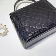 将图片加载到图库查看器，No.2558-Chanel Vintage Caviar Kelly Handel Bag
