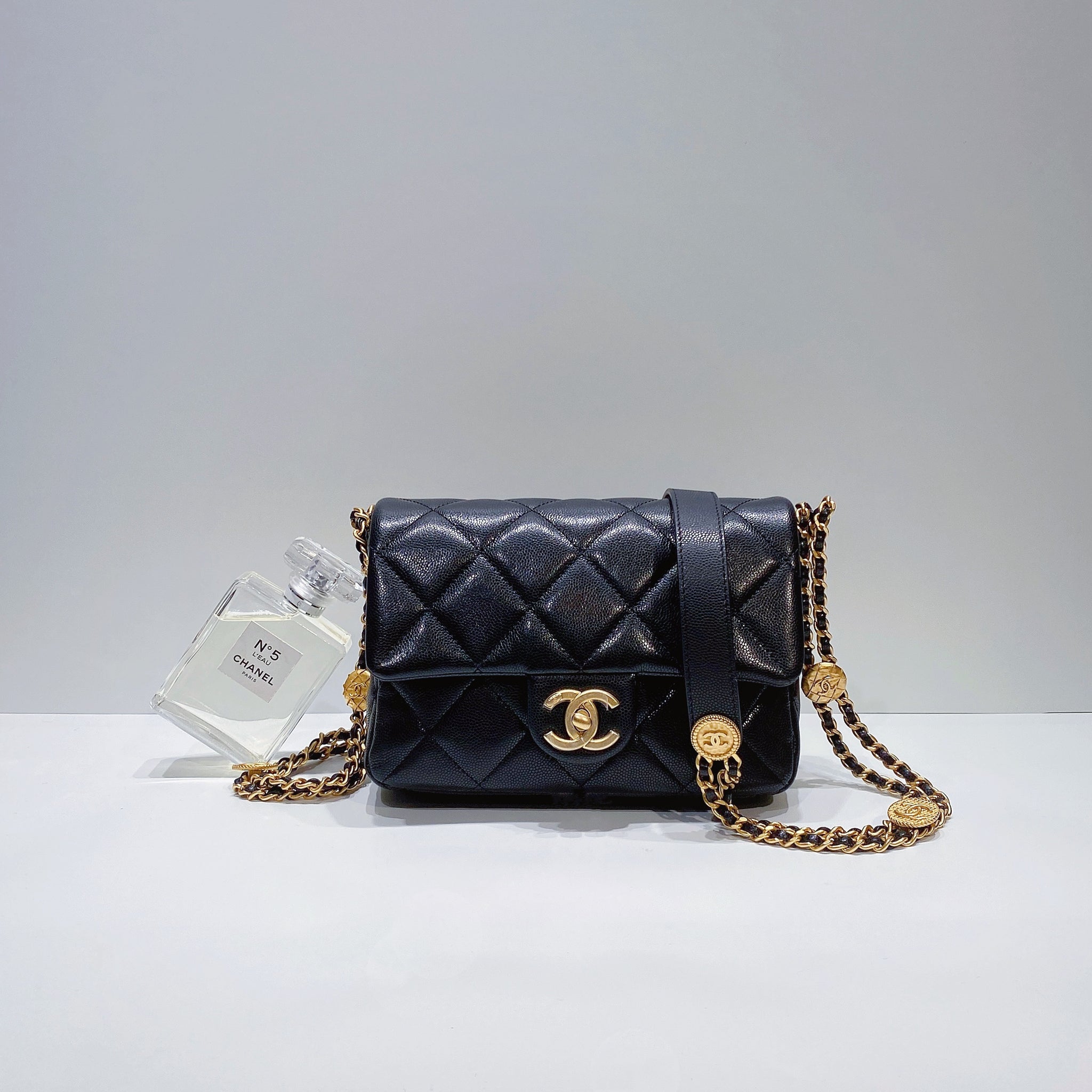 Chanel Baguette Handbag 393365