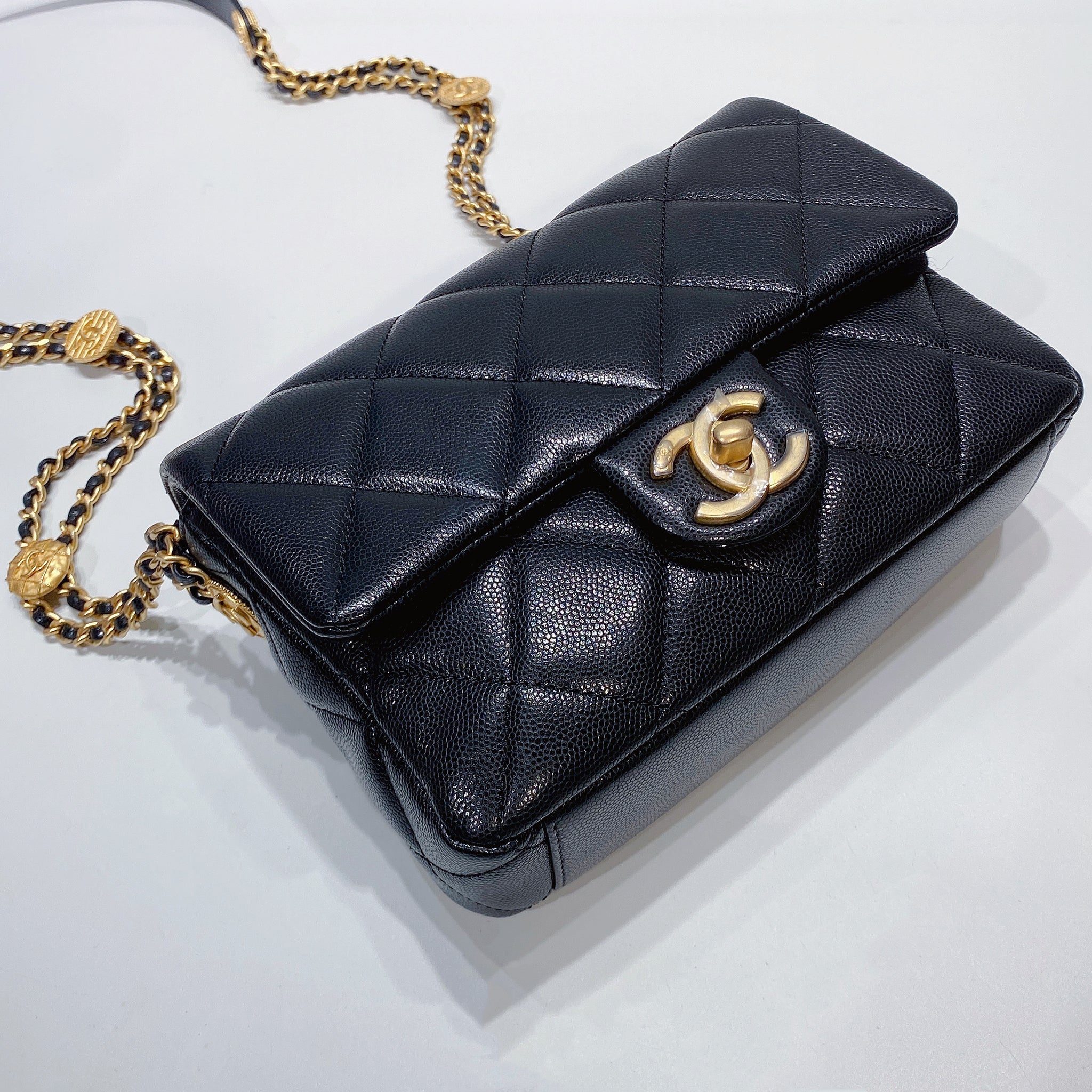 No.3654-Chanel Caviar Twist Your Button Flap Bag (Brand New / 全新貨品) –  Gallery Luxe