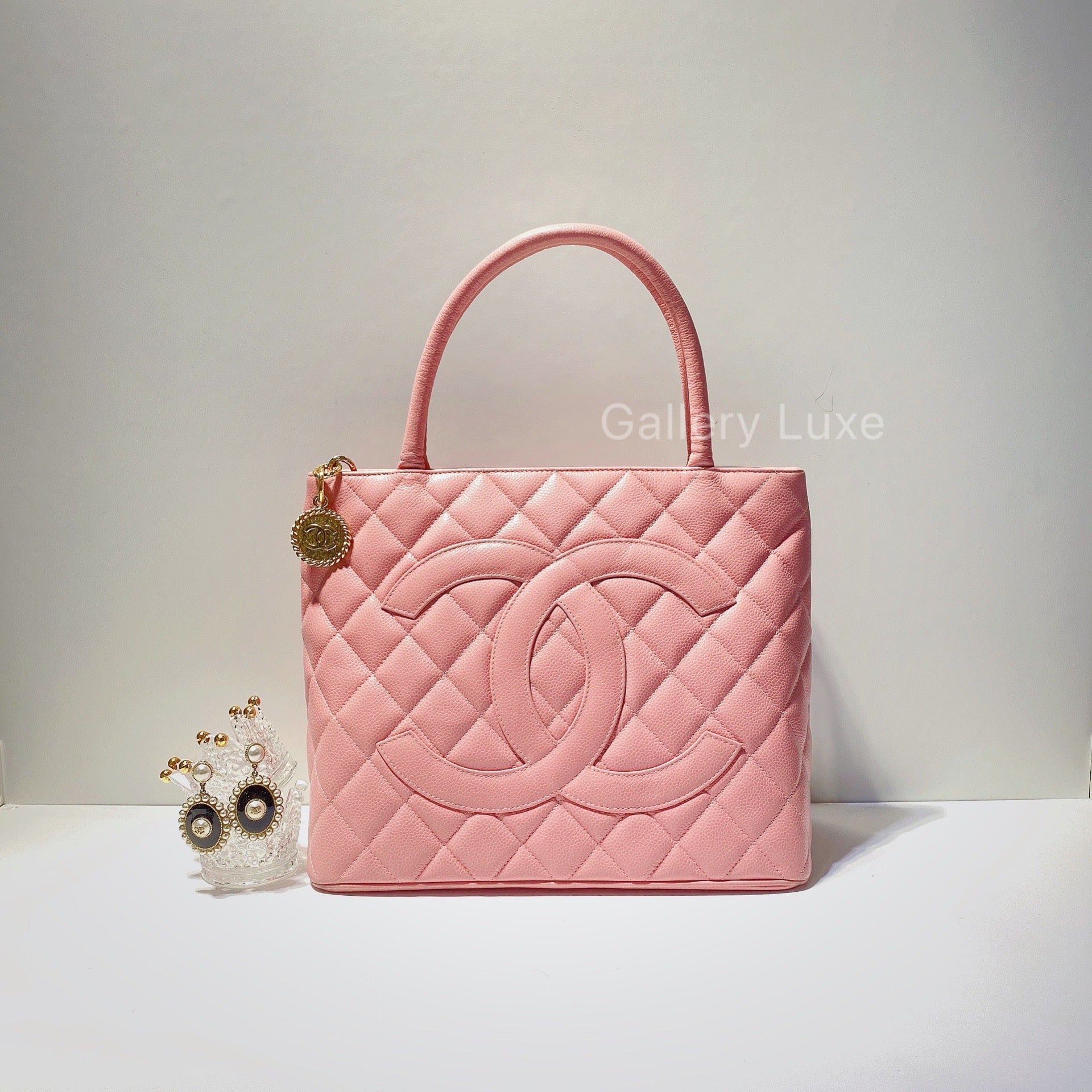 Chanel Medallion Tote Bag Pink