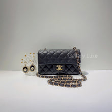 Charger l&#39;image dans la galerie, No.2570-Chanel Caviar Classic Flap Mini 20cm

