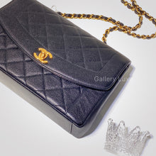 이미지를 갤러리 뷰어에 로드 , No.2066-Chanel Vintage Caviar Diana 25cm

