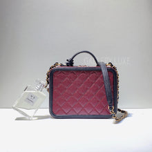 Load image into Gallery viewer, No.2875-Chanel Caviar Medium CC Filigree Vanity Case
