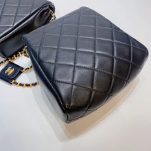 Load image into Gallery viewer, No.3767-Chanel Side Pack Bag (Unused / 未使用品)
