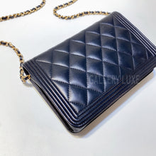 Load image into Gallery viewer, No.3264-Chanel Boy Wallet On Chain

