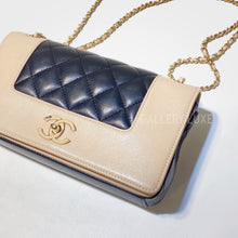 將圖片載入圖庫檢視器 No.2888-Chanel Mademoiselle Vintage Flap Bag
