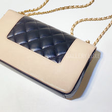 이미지를 갤러리 뷰어에 로드 , No.2888-Chanel Mademoiselle Vintage Flap Bag
