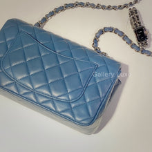 Load image into Gallery viewer, No.2259-Chanel Classic Flap Mini 20cm
