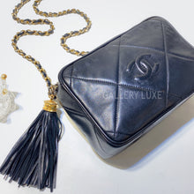 Load image into Gallery viewer, No.2716-Chanel Vintage Lambskin Camera Bag
