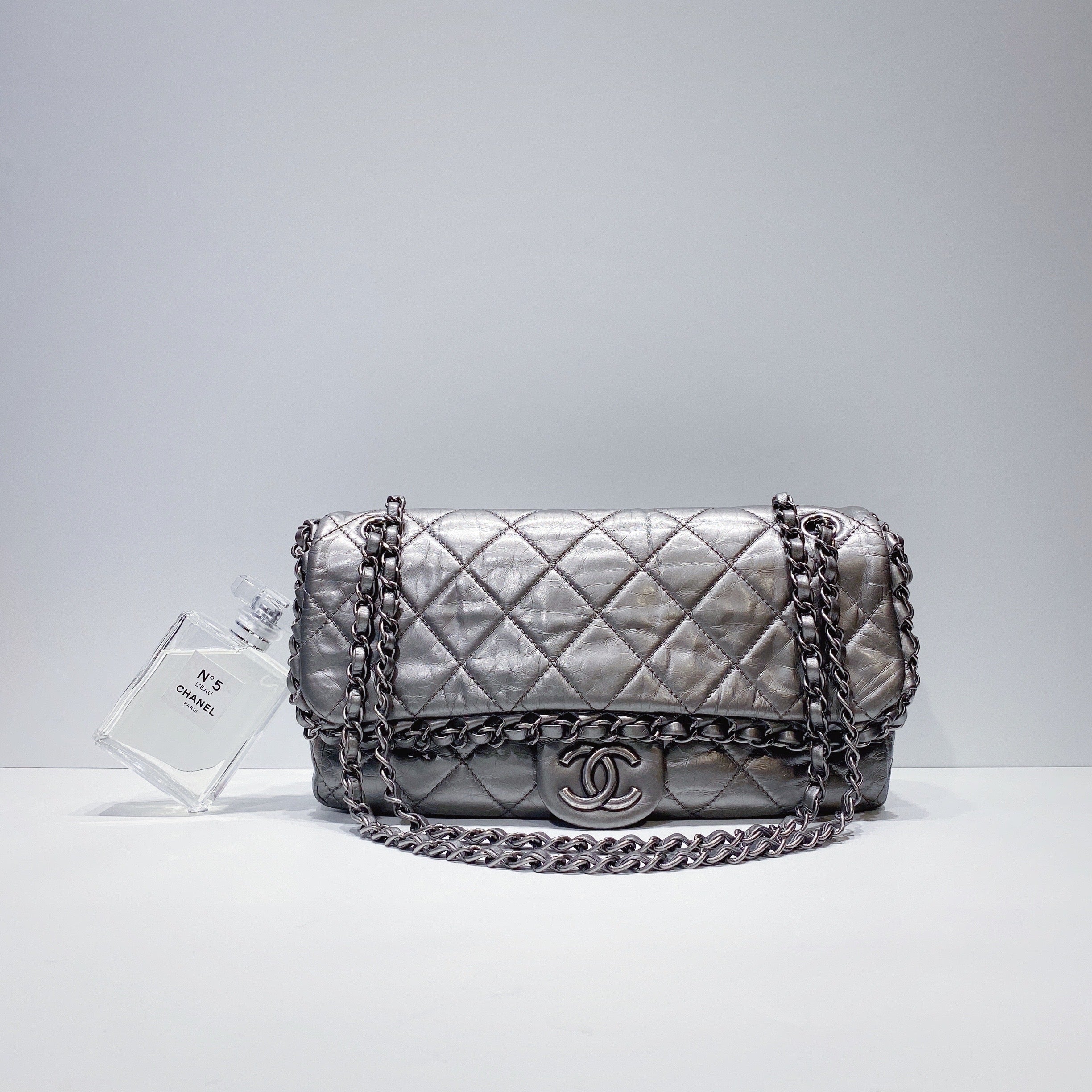 No.3400-Chanel Aged Calfskin Chain Me Flap Bag – Gallery Luxe