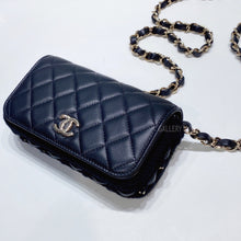 Load image into Gallery viewer, No.001305-Chanel All About Crochet Phone Holder With Chain (Brand New / 全新)
