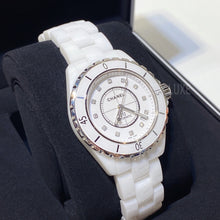將圖片載入圖庫檢視器 No.3191-Chanel J12 Watch 38mm With Diamonds
