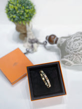 이미지를 갤러리 뷰어에 로드 , No.001513-6-Hermes Kelly H PM 18K Rose Gold Bracelet
