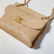 이미지를 갤러리 뷰어에 로드 , No.3451-Chanel Lambskin Reverso Flap Bag
