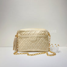 Load image into Gallery viewer, No.2926-Chanel Vintage Lambskin Camera Bag

