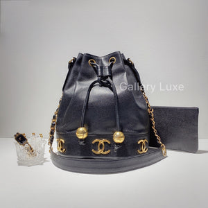 No.2350-Chanel Vintage Caviar 6CC Bucket