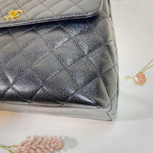 将图片加载到图库查看器，No.2209-Chanel Vintage Caviar Kelly Handle Bag
