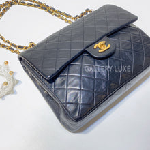 将图片加载到图库查看器，No.2973-Chanel Vintage Lambskin Classic Flap Bag
