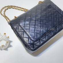 将图片加载到图库查看器，No.2973-Chanel Vintage Lambskin Classic Flap Bag

