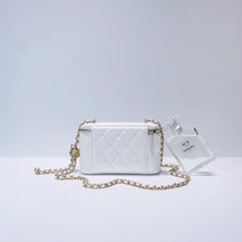 Load image into Gallery viewer, No.3675-Chanel Pearl Crush Vanity With Chain (Brand New / 全新)
