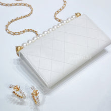 Load image into Gallery viewer, No.3413-Chanel Chic Pearls Wallet On Chain

