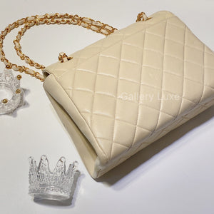 No.2556-Chanel Vintage Lambskin Envelope Flap Bag