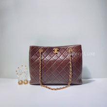 Load image into Gallery viewer, No.2607-Chanel Vintage Lambskin Shoulder Bag
