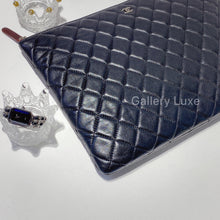 Load image into Gallery viewer, No.2349-Chanel Large O Case Clutch
