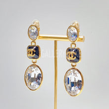 画像をギャラリービューアに読み込む, No. 3310-Chanel Gold Drop Crystal Earrings
