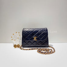 Load image into Gallery viewer, No.2627-Chanel Vintage Lambskin Paris Edition WOC
