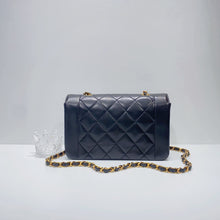 Load image into Gallery viewer, No.3810-Chanel Vintage Lambskin Diana Bag 22cm
