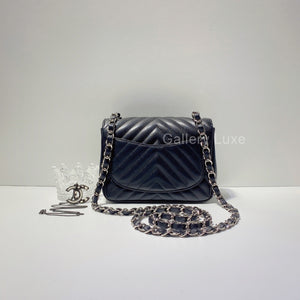 No.2626-Chanel Lambskin Chevron Classic Flap Mini 17cm