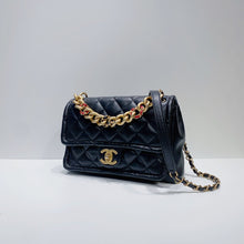 画像をギャラリービューアに読み込む, No.3799-Chanel Chain Leather Link In Flap Bag
