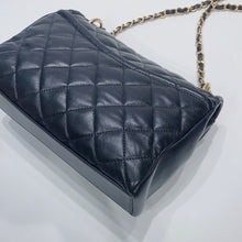 將圖片載入圖庫檢視器 No.3799-Chanel Chain Leather Link In Flap Bag
