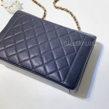 将图片加载到图库查看器，No.2912-Chanel Vintage Caviar Diana Bag 28cm
